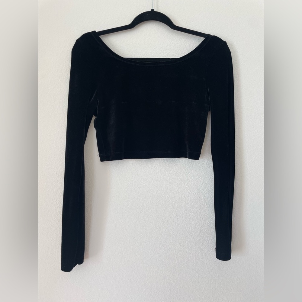 Black Velvet Love Tease Crop